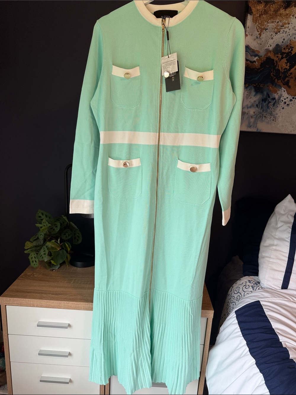 Aleeza Paris NWT Jelly Mint Green L (fitted M) Zip Front  with White Trim - Picture 5 of 10